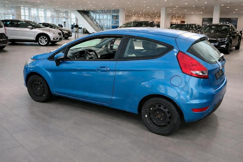 Gebraucht Ford Fiesta 81 PS (59 kW) 2009 Blau Kleinwagen