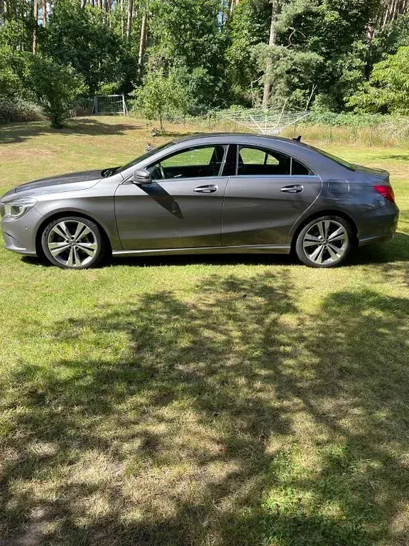 Gebraucht Mercedes CLA180 122 PS (89 kW) 2013 Grau Coupé