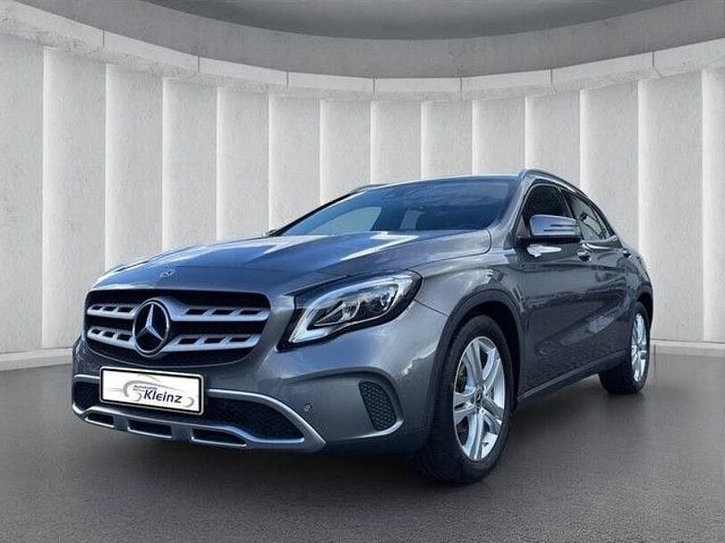 Gebraucht Mercedes GLA200 156 PS (114 kW) 2018 Grau SUV