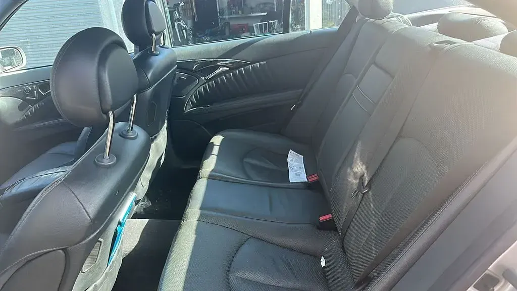 Gebraucht Mercedes E200 Avantgarde 163 PS (119 kW) 2004 Beige Limousine
