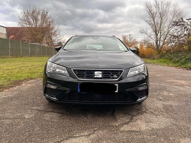 Schwarz Gebraucht 2019 Seat Leon ST FR Kombi | 16.500 € (Guter Preis) - Bild 1/4