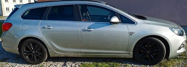 Gebraucht Opel Astra 136 PS (100 kW) 2016 Grau Kombi