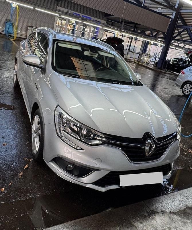 Silber Gebraucht 2018 Renault Mégane GrandTour Kombi | 9.400 € (Fairer Preis) - Bild 1/4