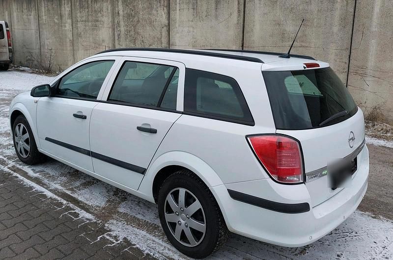Gebraucht Opel Astra 105 PS (77 kW) 2006 Weiß Kombi