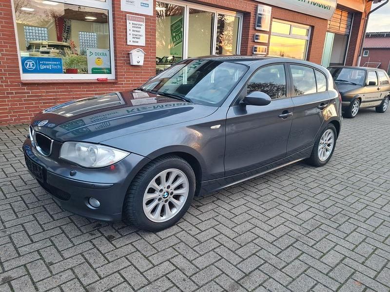Grau Gebraucht 2006 BMW 120 Advantage Kleinwagen | 3.190 € (Guter Preis) - Bild 1/4