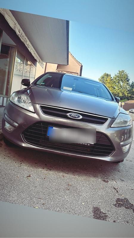 Grau Gebraucht 2012 Ford Mondeo Limousine | 2.950 € (Teuer) - Bild 1/4