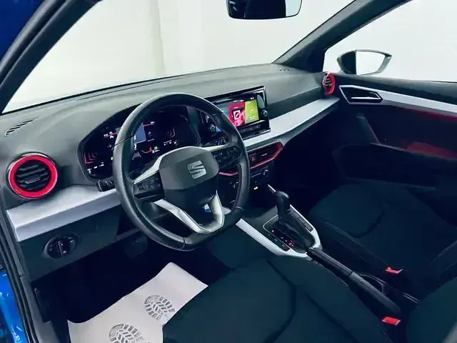 Gebraucht Seat Arona FR 116 PS (85 kW) 2025 Blau SUV