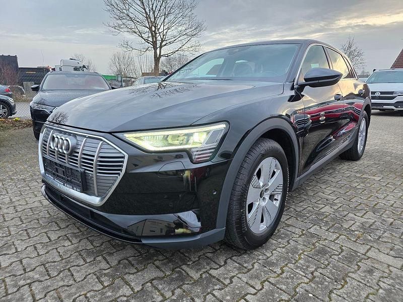 Gebraucht Audi e-tron 230 kW (313 PS) 2022 Schwarz SUV