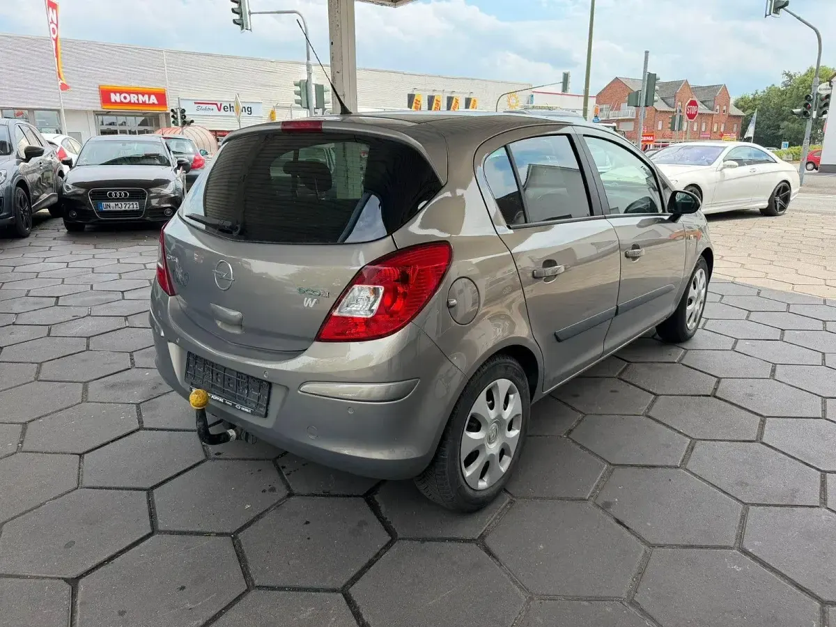 Gebraucht Opel Corsa Edition 69 PS (50 kW) 2010 Kleinwagen