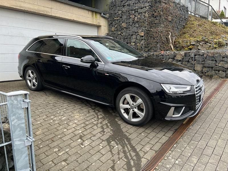 Gebraucht Audi A4 S-Line 231 PS (169 kW) 2019 Schwarz Kombi