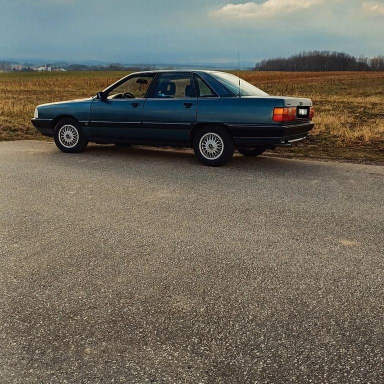 Blau Gebraucht 1990 Audi 100 Limousine | 7.000 € - Bild 1/4