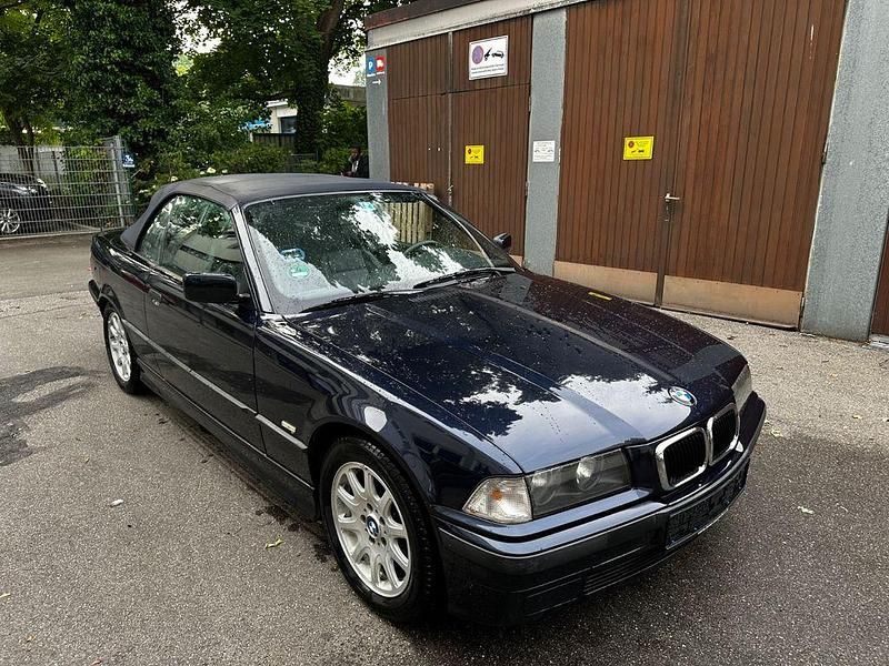 Blau Gebraucht 1999 BMW 320 Cabriolet Cabrio | 9.000 € (Superpreis) - Bild 1/4