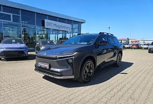 Neu Toyota bZ4X 164 kW (224 PS) 2026 Grau SUV