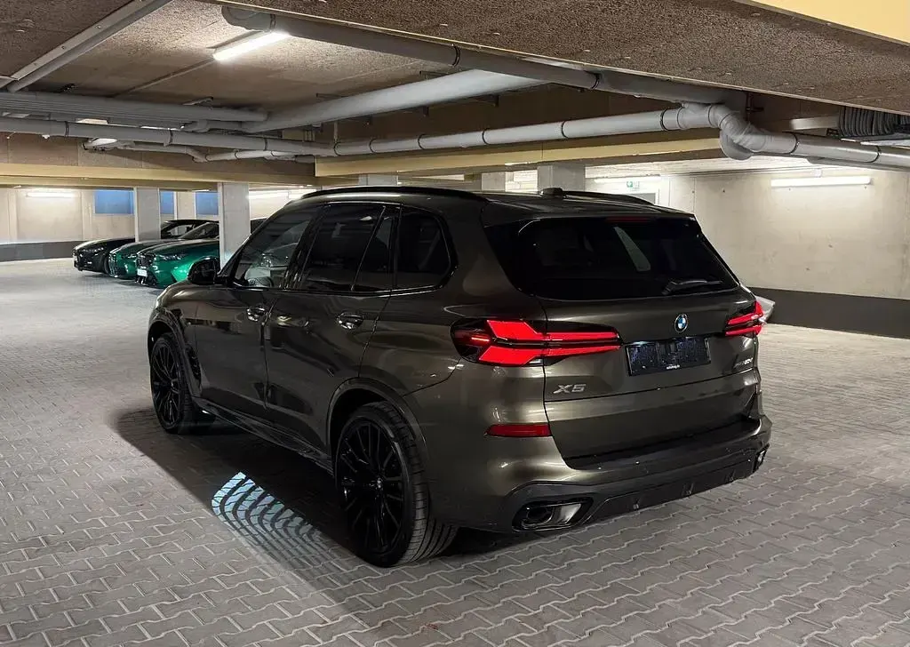 Gebraucht BMW X5 M Sport 286 PS (210 kW) 2025 Grün SUV