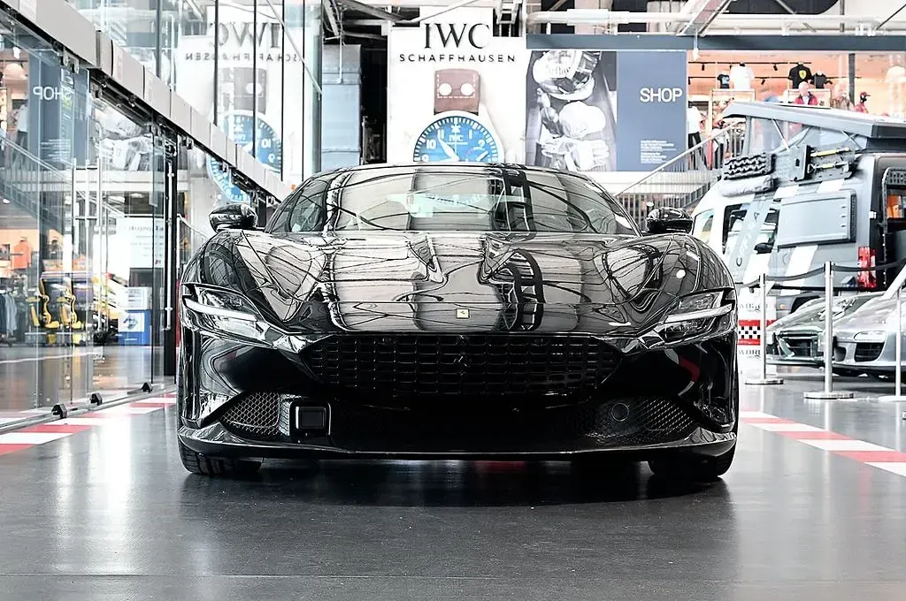 Gebraucht Ferrari Roma 620 PS (456 kW) 2024 Schwarz Cabrio