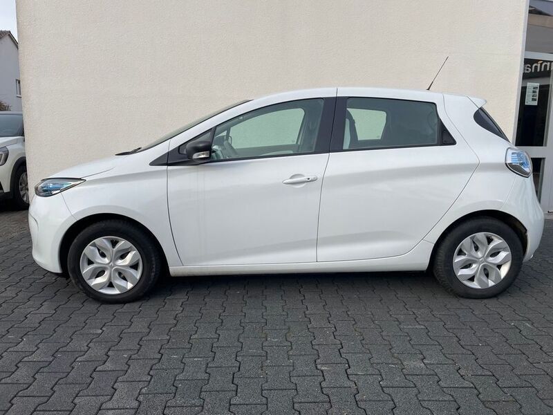 Gebraucht Renault Zoe Life 42 kW (58 PS) 2019 Weiß gletscherweiss Kleinwagen