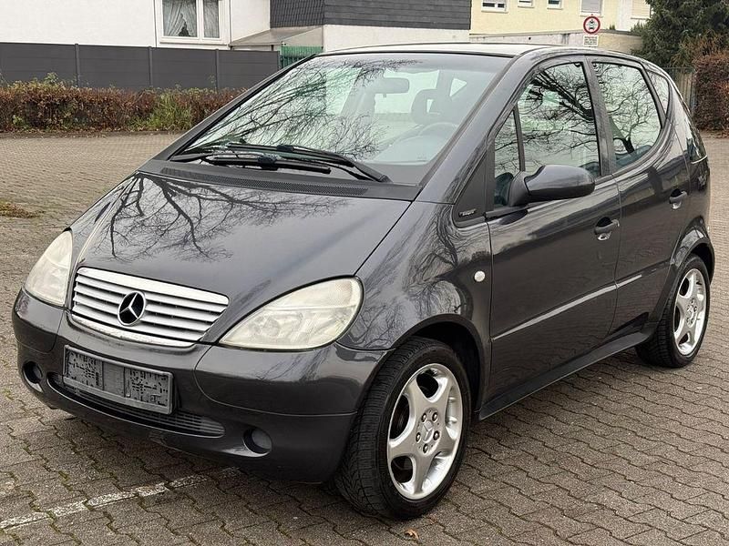 Gebraucht Mercedes A190 Avantgarde 125 PS (91 kW) 2001 Schwarz Van / Kleinbus