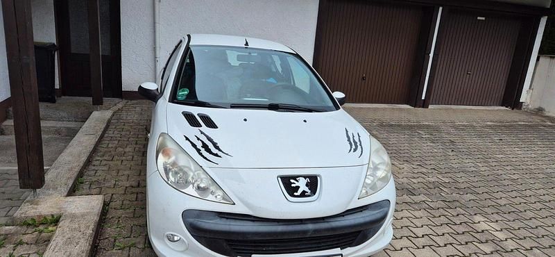 Weiß Gebraucht 2009 Peugeot 206 Limousine | 500 € (Superpreis) - Bild 1/4