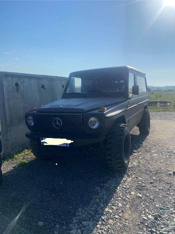 Schwarz Gebraucht 1981 Mercedes G300 SUV | 12.900 € - Bild 1/4