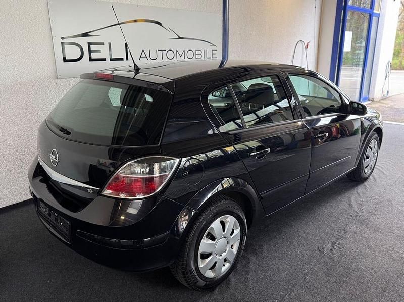 Gebraucht Opel Astra Innovation 116 PS (85 kW) 2008 Schwarz Limousine