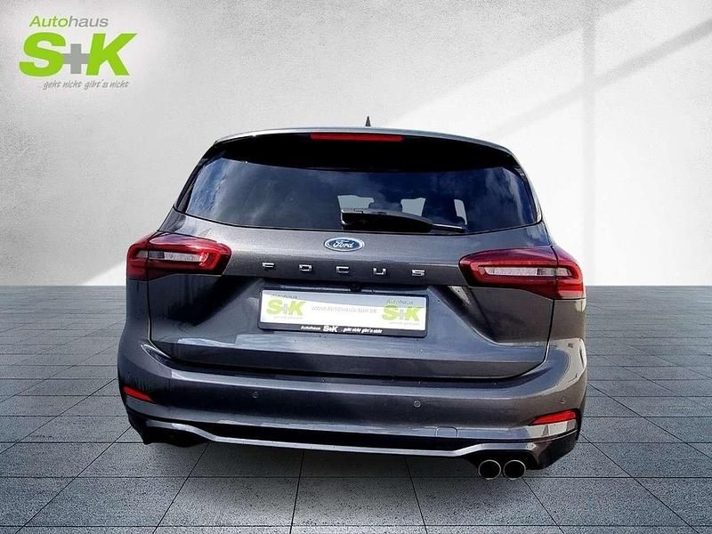Gebraucht Ford Focus ST-Line 155 PS (114 kW) 2024 Magneticgrau (metallic) (grau) Kombi
