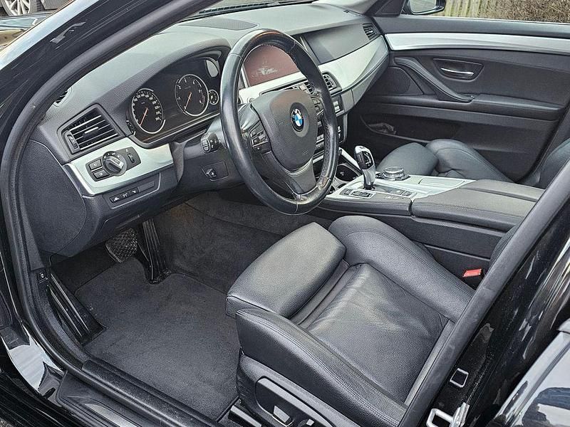 Gebraucht BMW 530 Comfort Edition 258 PS (189 kW) 2015 Schwarz Kombi