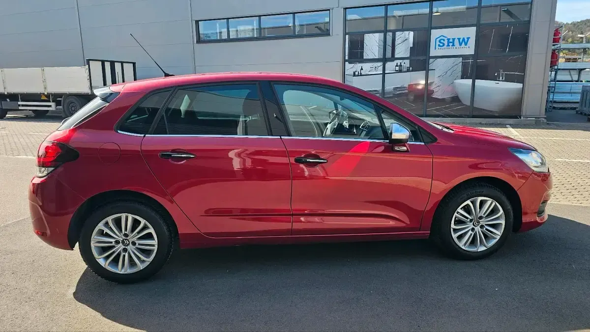 Gebraucht Citroën C4 131 PS (96 kW) 2016 Rot Limousine