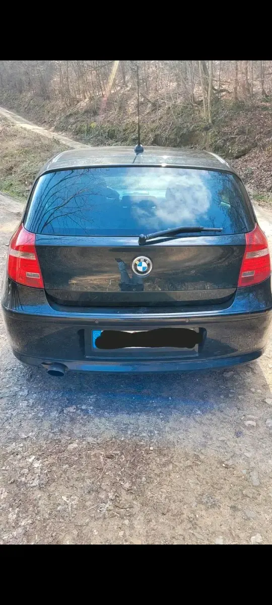 Gebraucht BMW 116 122 PS (89 kW) 2007 Schwarz Kleinwagen