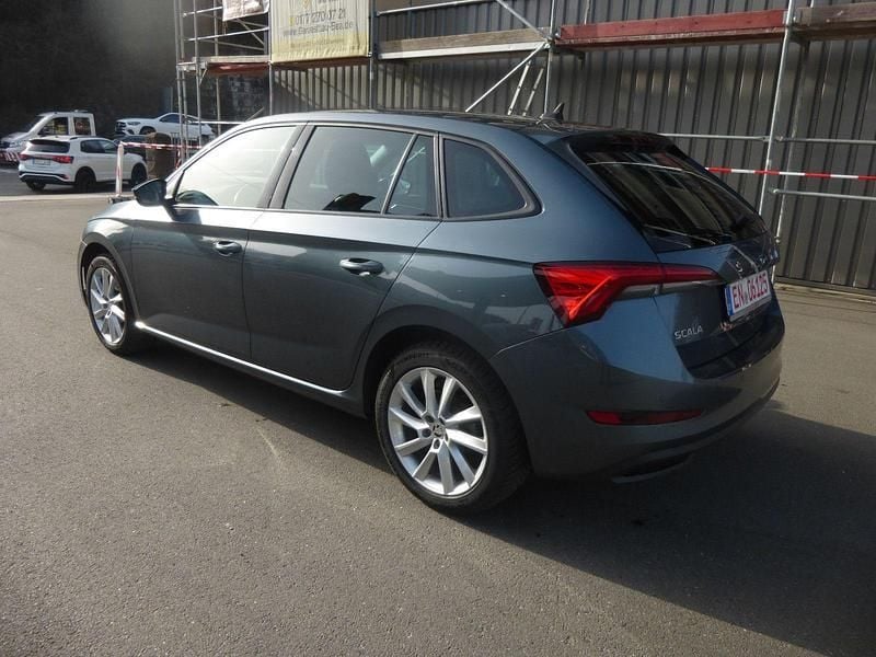 Gebraucht Skoda Scala Style 110 PS (80 kW) 2021 Orange Kleinwagen