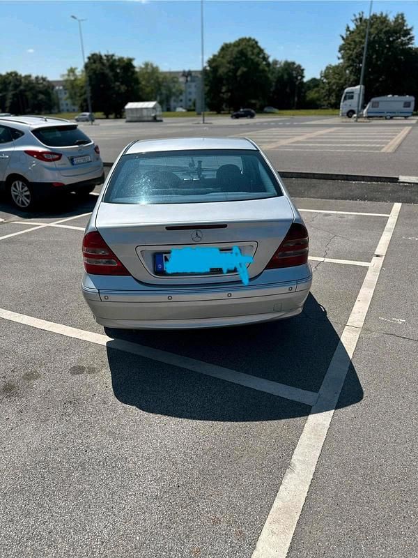 Gebraucht Mercedes C240 170 PS (125 kW) 2001 Silber Limousine