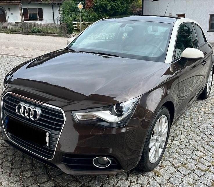Braun Gebraucht 2011 Audi A1 S-Line Kleinwagen | 7.500 € (Fairer Preis) - Bild 1/4