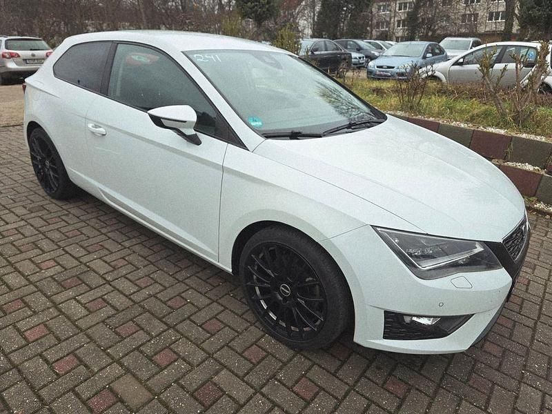 Gebraucht Seat Leon SC FR 179 PS (131 kW) 2015 Weiß Kleinwagen