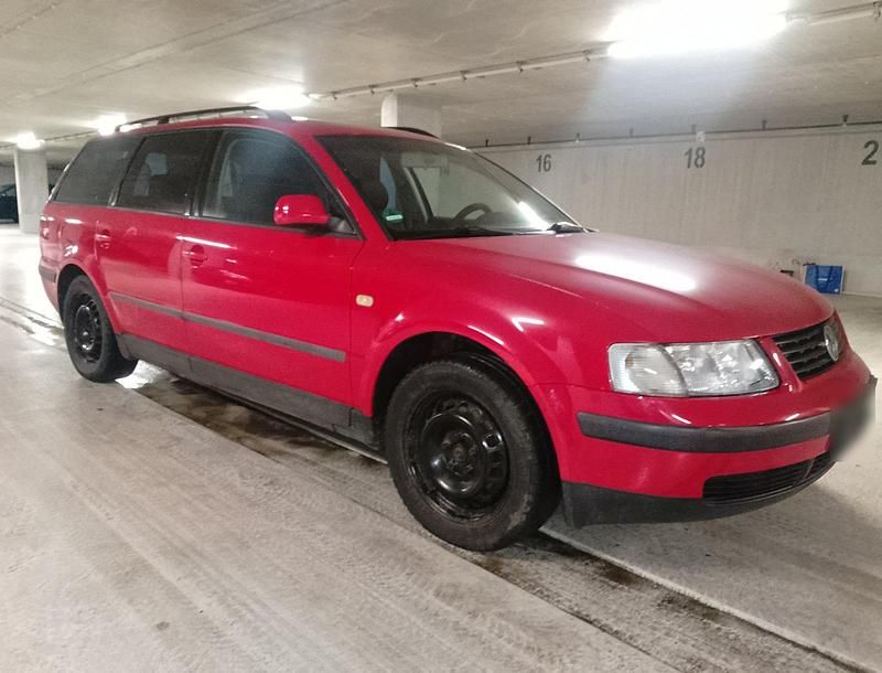 Gebraucht VW Passat 125 PS (91 kW) 1999 Rot Kombi