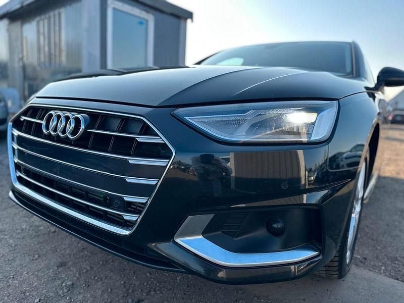 Gebraucht Audi A4 Prestige 204 PS (150 kW) 2021 Schwarz Kombi