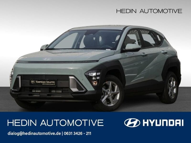 Grün mirage green Gebraucht 2023 Hyundai Kona Select SUV | 22.370 € (Superpreis) - Bild 1/4