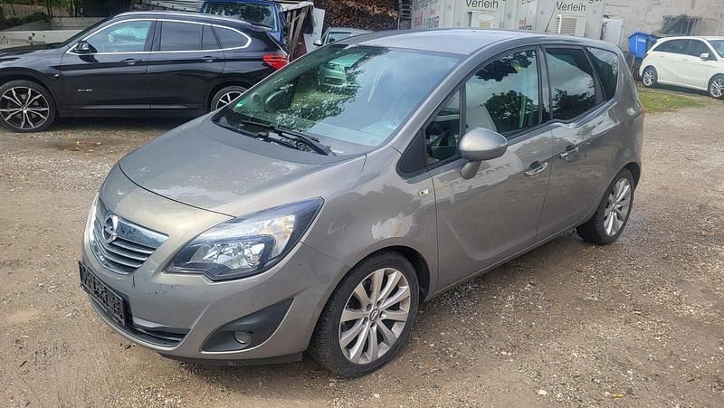 Grau Gebraucht 2011 Opel Meriva Van / Kleinbus | 4.900 € (Guter Preis) - Bild 1/4