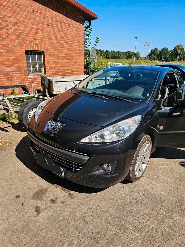 Schwarz Gebraucht 2011 Peugeot 207 CC Cabrio | 7.150 € (Teuer) - Bild 1/4