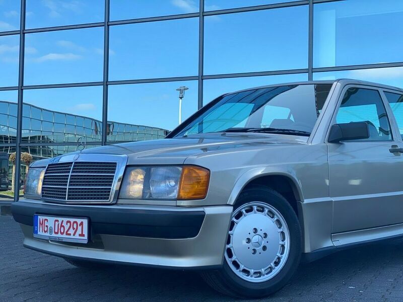 Gebraucht Mercedes 190 170 PS (125 kW) 1986 Silber Limousine