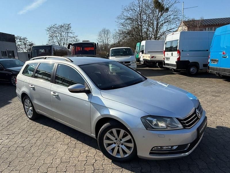 Gebraucht VW Passat Comfortline 122 PS (89 kW) 2011 Silber Kombi