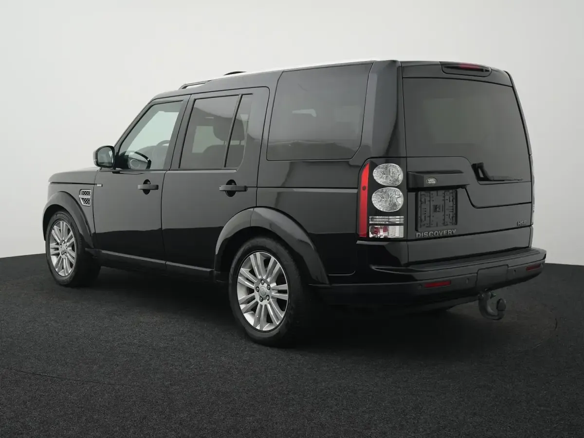 Gebraucht Land Rover Discovery HSE 256 PS (188 kW) 2015 Santorini black SUV