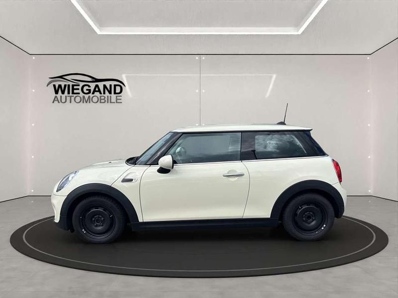 Gebraucht Mini ONE Pepper 102 PS (75 kW) 2018 Weiß Kleinwagen