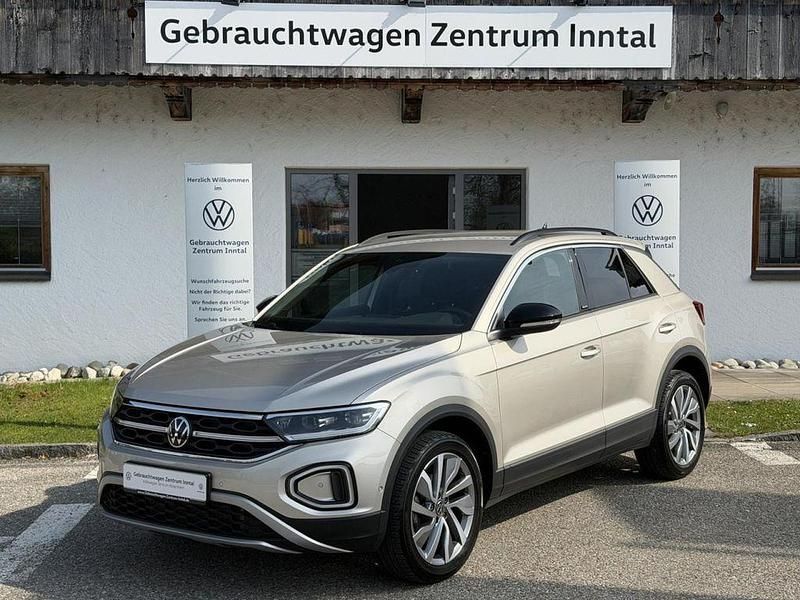 Gebraucht VW T-Roc Move 150 PS (110 kW) 2024 Silber SUV