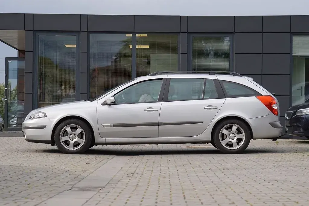 Gebraucht Renault Laguna II 111 PS (81 kW) 2006 Grau Limousine