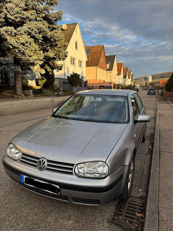 Silber Gebraucht 2003 VW Golf Limousine | 799 € (Superpreis) - Bild 1/4