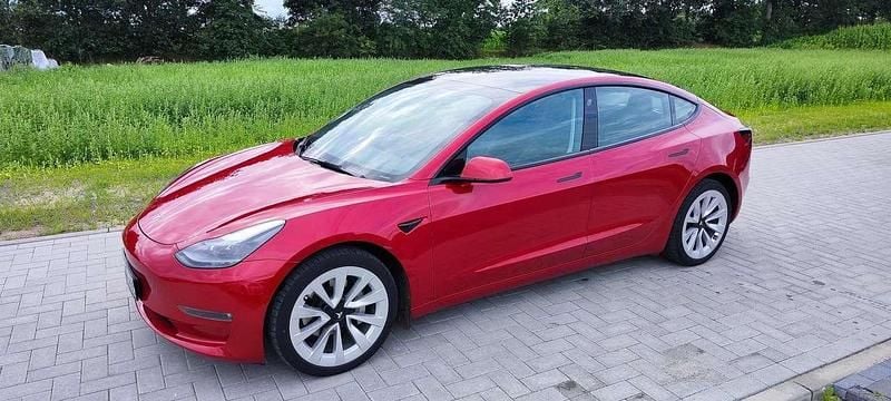Gebraucht Tesla Model 3 Long Range AWD 366 kW (498 PS) 2022 Rot Limousine