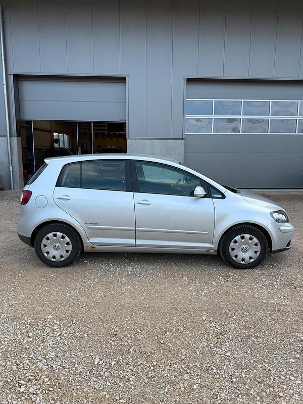 Gebraucht VW Golf V 122 PS (89 kW) 2008 Silber Kombi