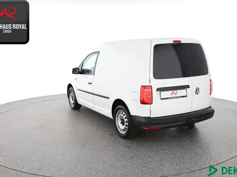 Używany VW Caddy 131 KM (96 kW) 2020 Biały Minivan