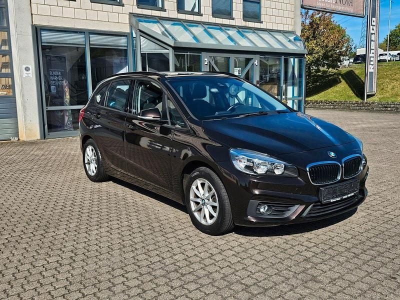 Braun Gebraucht 2015 BMW 216 Performance Kombi | 10.590 € (Fairer Preis) - Bild 1/4