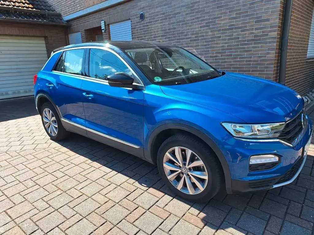Używany VW T-Roc Style 150 KM (110 kW) 2018 Niebieski SUV