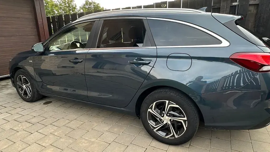 Gebraucht Hyundai i30 160 PS (117 kW) 2022 Blau Kombi